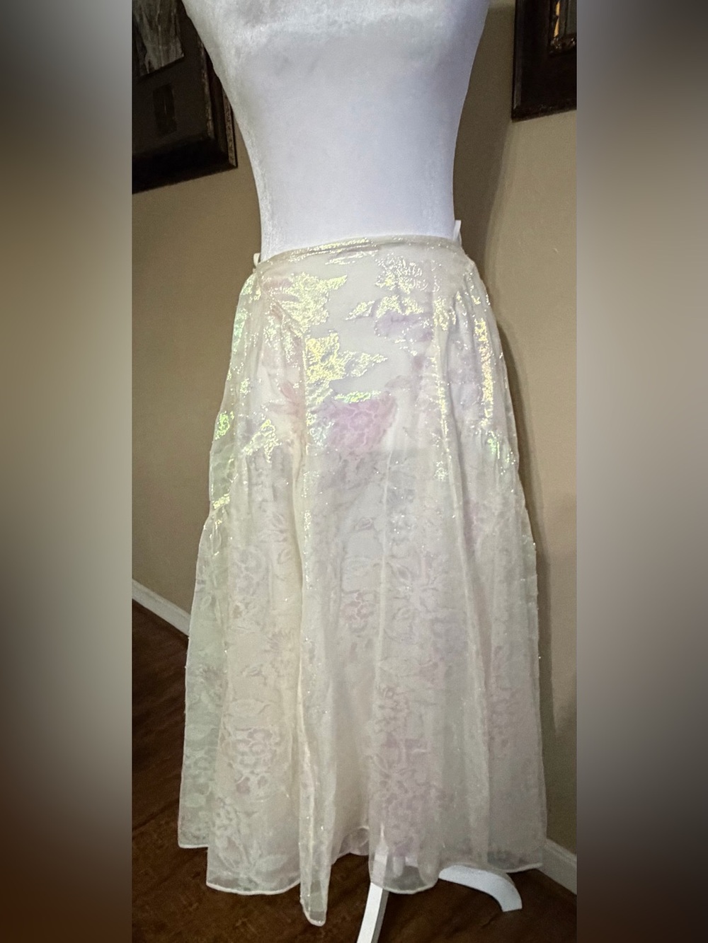 NWT Tory Burch Gretchen Skirt Ivory Iridescent Floral Midi Size 4 NWT $995